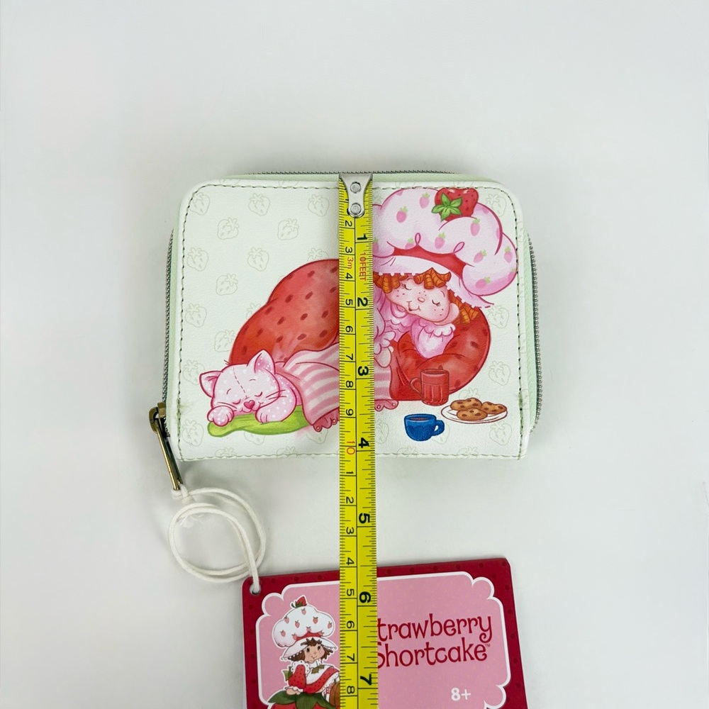 Loungefly Strawberry Shortcake Slumber Party Mini Wallet New With Tags - Picture 4 of 8